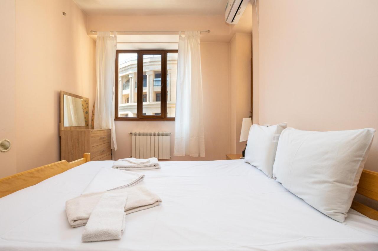 Stay Inn Apartments On Amiryan 4-6 Erevan Exterior foto